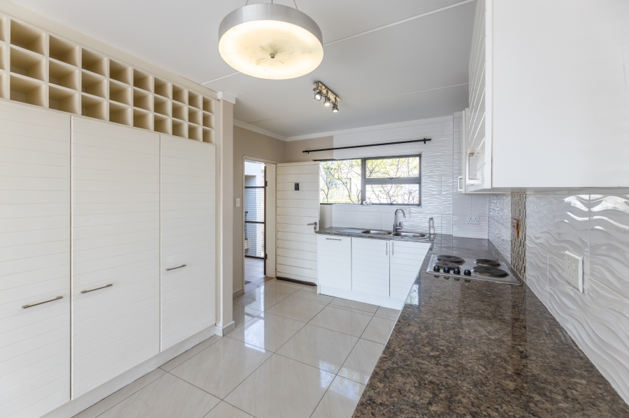 2 Bedroom Property for Sale in Dainfern Gauteng