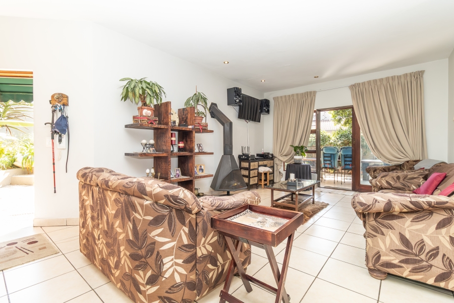 3 Bedroom Property for Sale in Magaliessig Gauteng