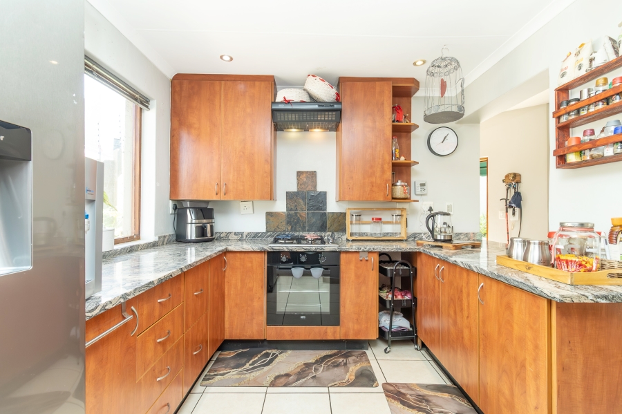 3 Bedroom Property for Sale in Magaliessig Gauteng