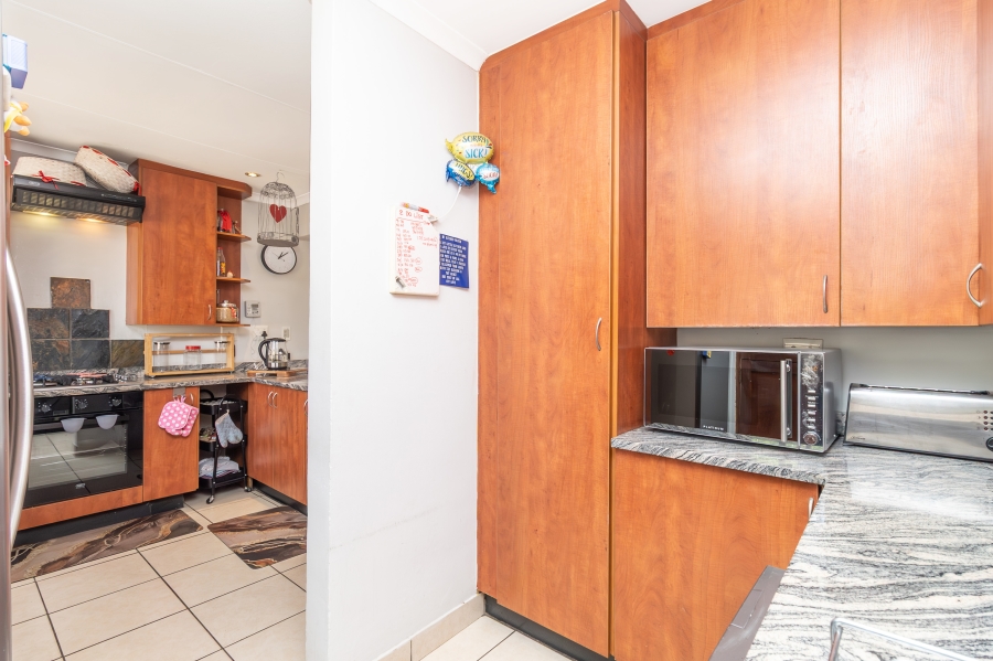 3 Bedroom Property for Sale in Magaliessig Gauteng
