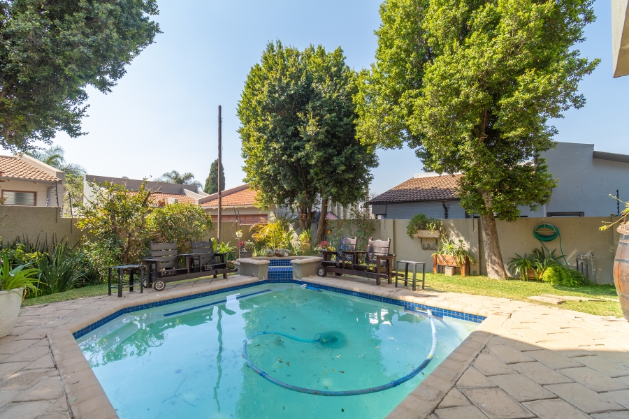 3 Bedroom Property for Sale in Magaliessig Gauteng