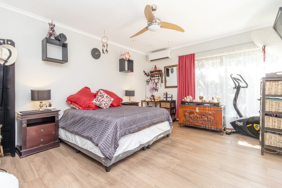 3 Bedroom Property for Sale in Magaliessig Gauteng