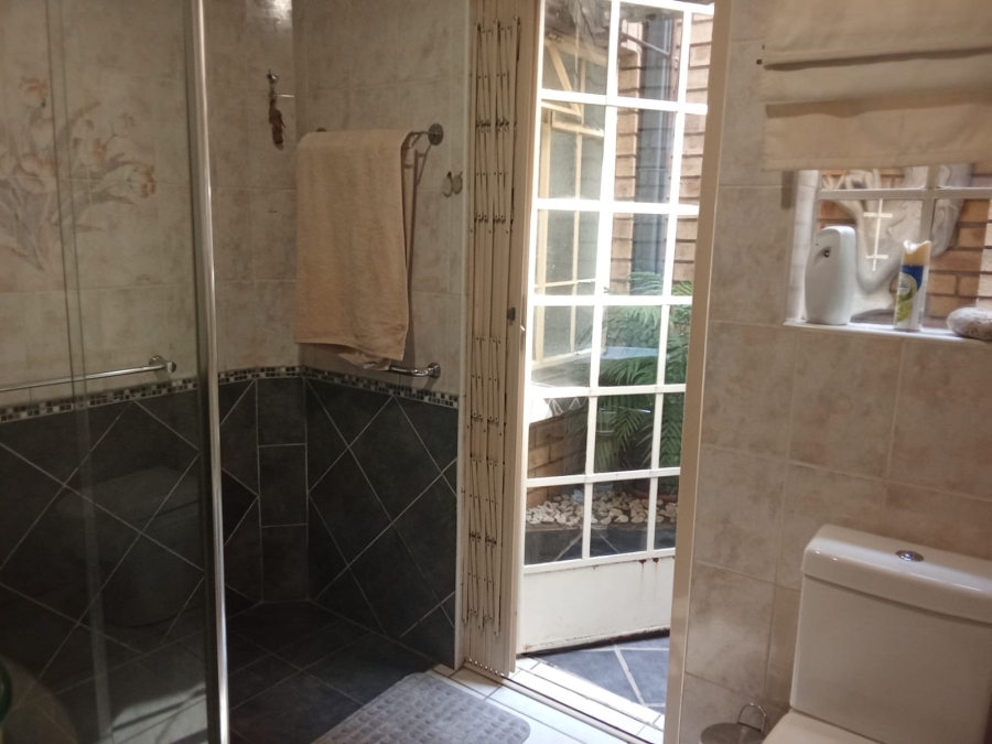 3 Bedroom Property for Sale in Three Rivers Gauteng