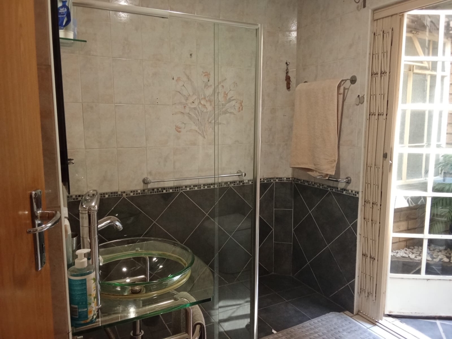 3 Bedroom Property for Sale in Three Rivers Gauteng