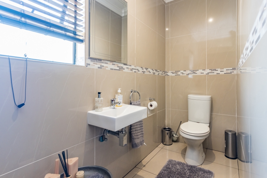 4 Bedroom Property for Sale in Rua Vista Gauteng