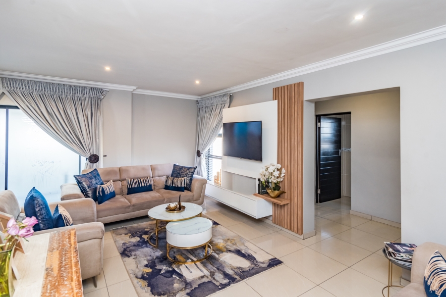 4 Bedroom Property for Sale in Rua Vista Gauteng