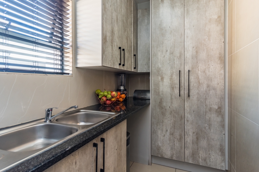 4 Bedroom Property for Sale in Rua Vista Gauteng