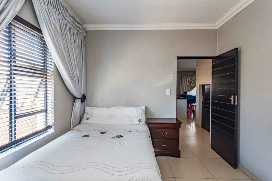 4 Bedroom Property for Sale in Rua Vista Gauteng