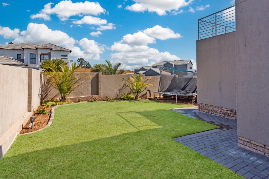 4 Bedroom Property for Sale in Rua Vista Gauteng