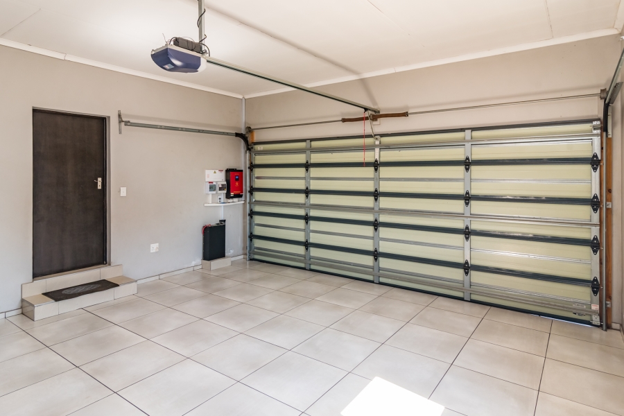 4 Bedroom Property for Sale in Rua Vista Gauteng