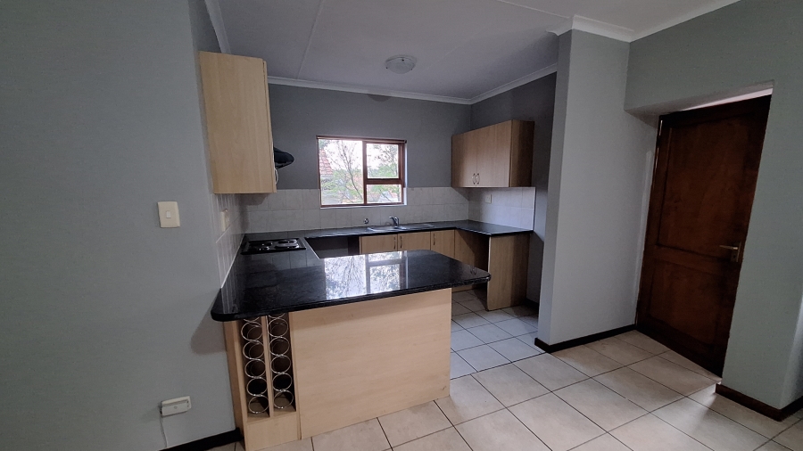 2 Bedroom Property for Sale in Maroeladal Gauteng