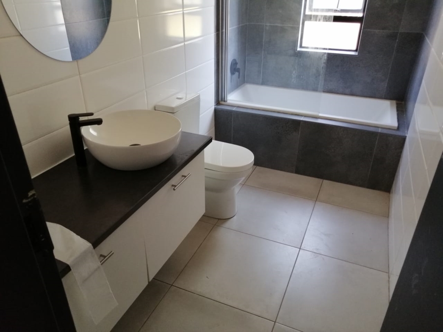 To Let 3 Bedroom Property for Rent in Allens Nek Gauteng