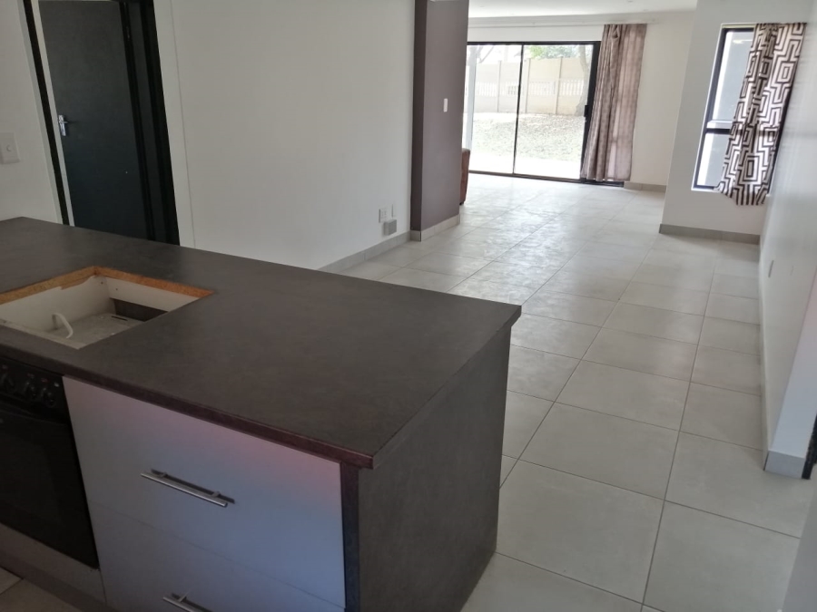 To Let 3 Bedroom Property for Rent in Allens Nek Gauteng