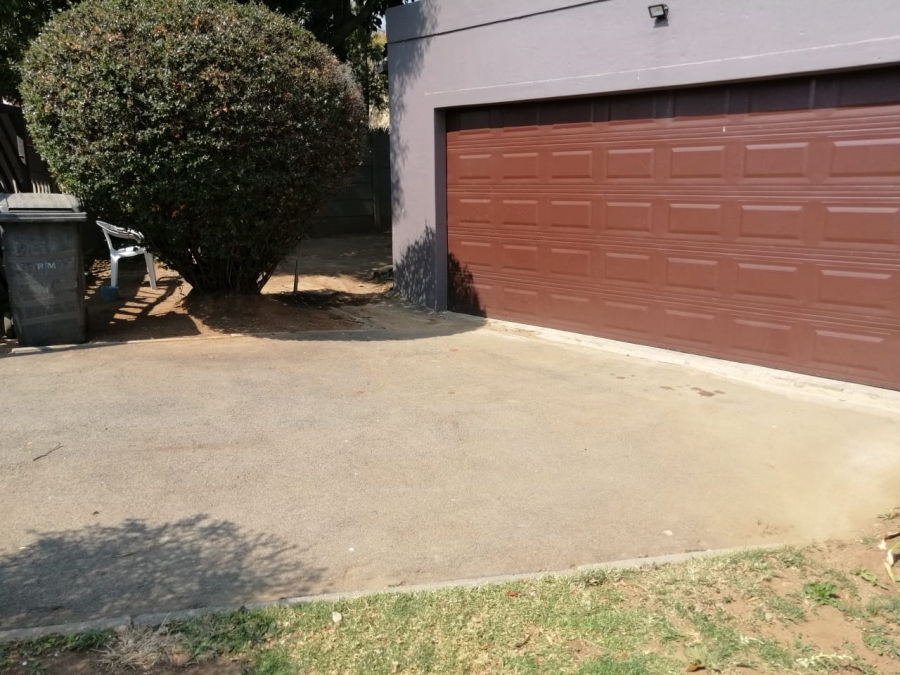 To Let 3 Bedroom Property for Rent in Allens Nek Gauteng