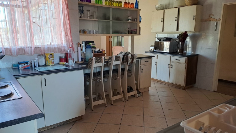 To Let 5 Bedroom Property for Rent in Vanderbijlpark SW Gauteng