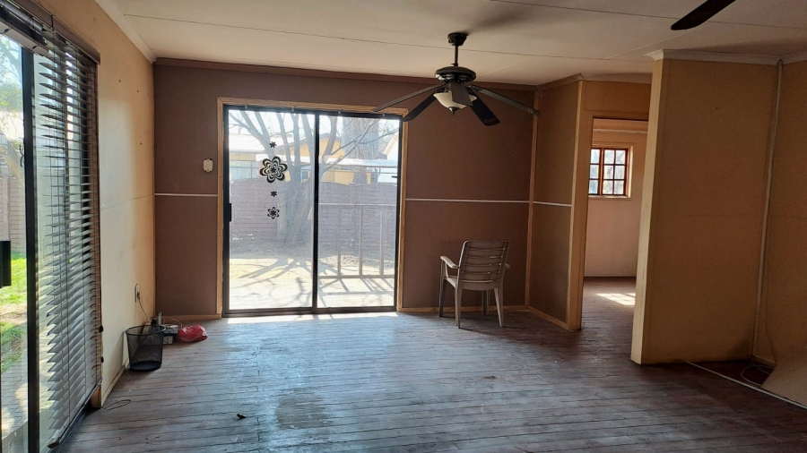 To Let 5 Bedroom Property for Rent in Vanderbijlpark SW Gauteng