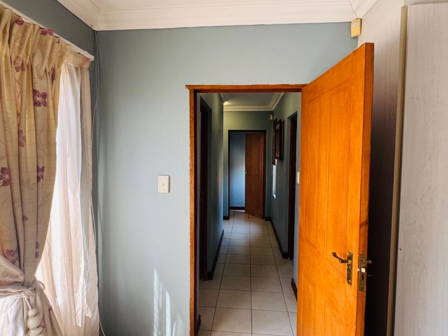 To Let 3 Bedroom Property for Rent in Kyalami Gauteng