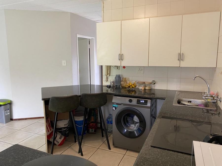 1 Bedroom Property for Sale in Morningside Gauteng