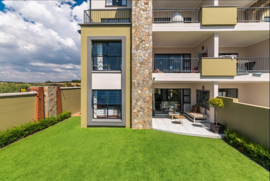 To Let 3 Bedroom Property for Rent in Waterfall Gauteng