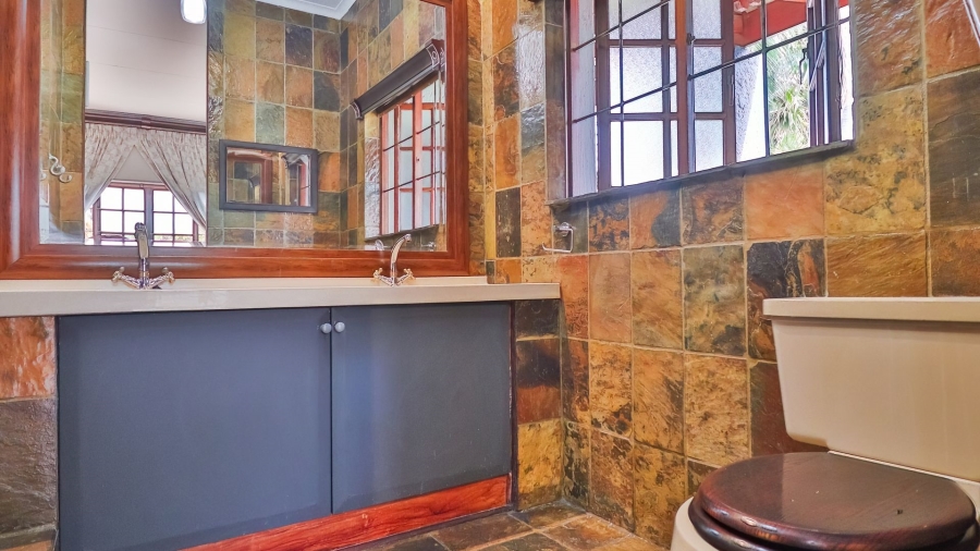 6 Bedroom Property for Sale in Amandasig Gauteng