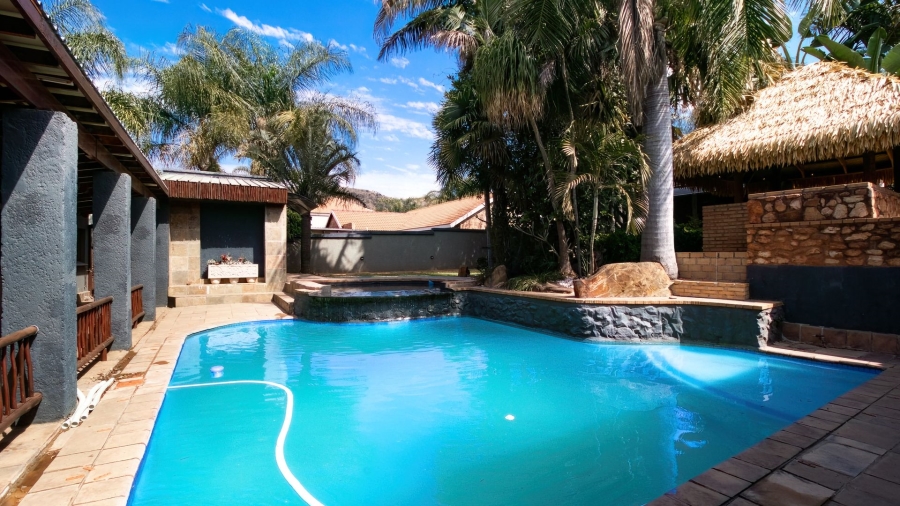 6 Bedroom Property for Sale in Amandasig Gauteng