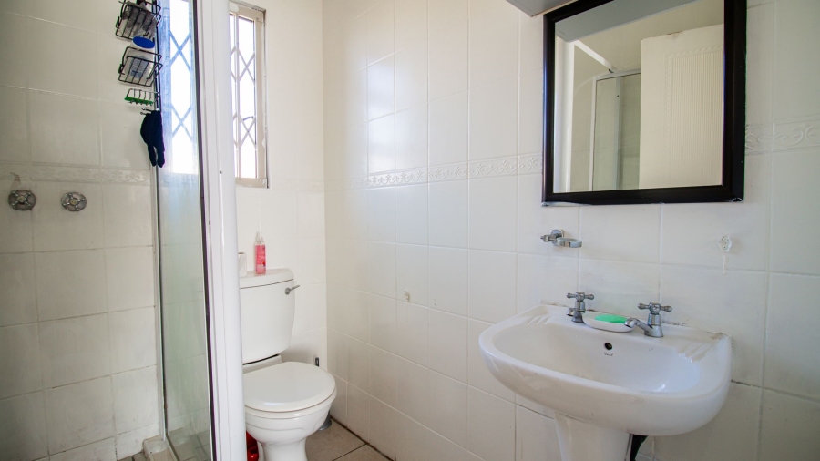 2 Bedroom Property for Sale in Noordwyk Gauteng