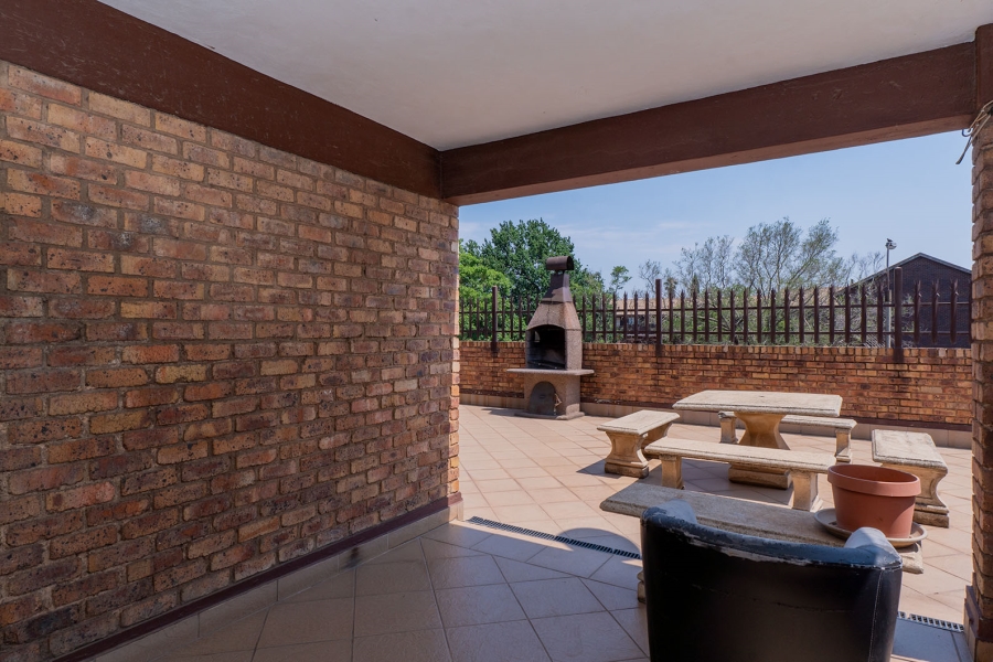 2 Bedroom Property for Sale in Croydon Gauteng