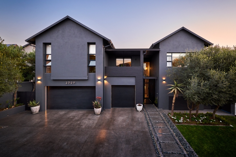 4 Bedroom Property for Sale in Waterfall Country Village Gauteng