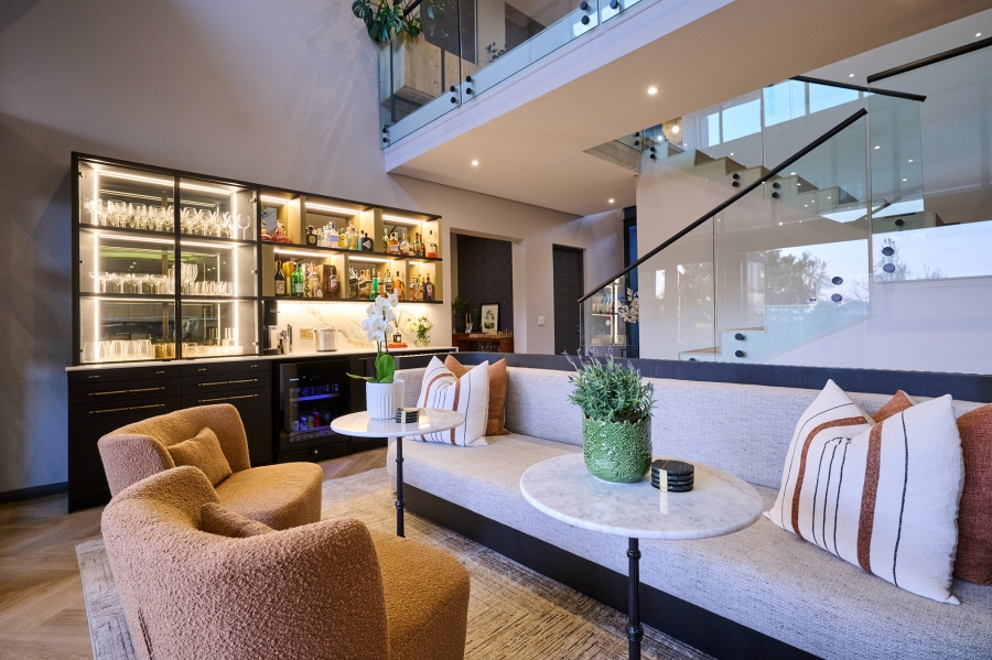 4 Bedroom Property for Sale in Waterfall Country Village Gauteng