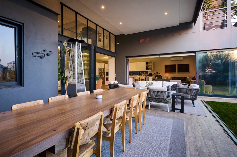 4 Bedroom Property for Sale in Waterfall Country Village Gauteng