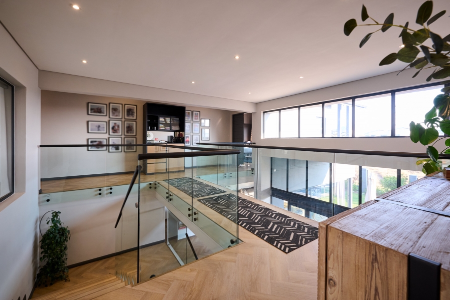 4 Bedroom Property for Sale in Waterfall Country Village Gauteng