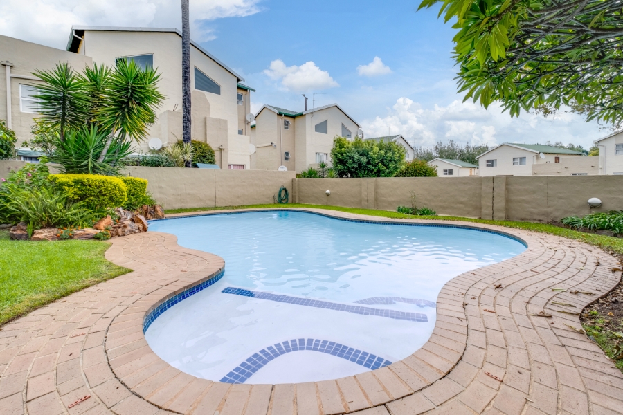 2 Bedroom Property for Sale in Noordhang Gauteng