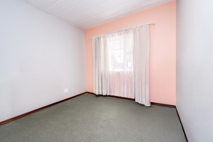 2 Bedroom Property for Sale in Noordhang Gauteng