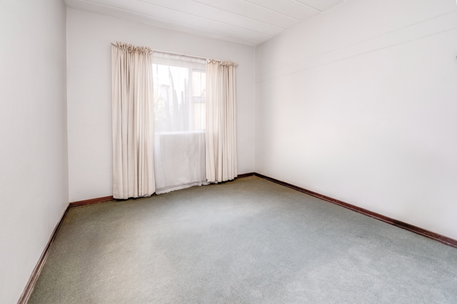2 Bedroom Property for Sale in Noordhang Gauteng