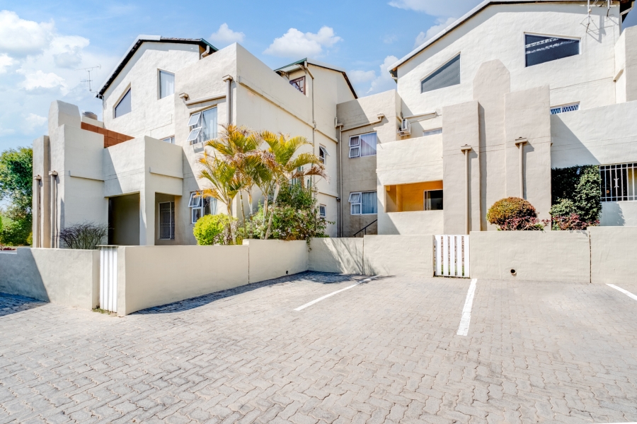 2 Bedroom Property for Sale in Noordhang Gauteng