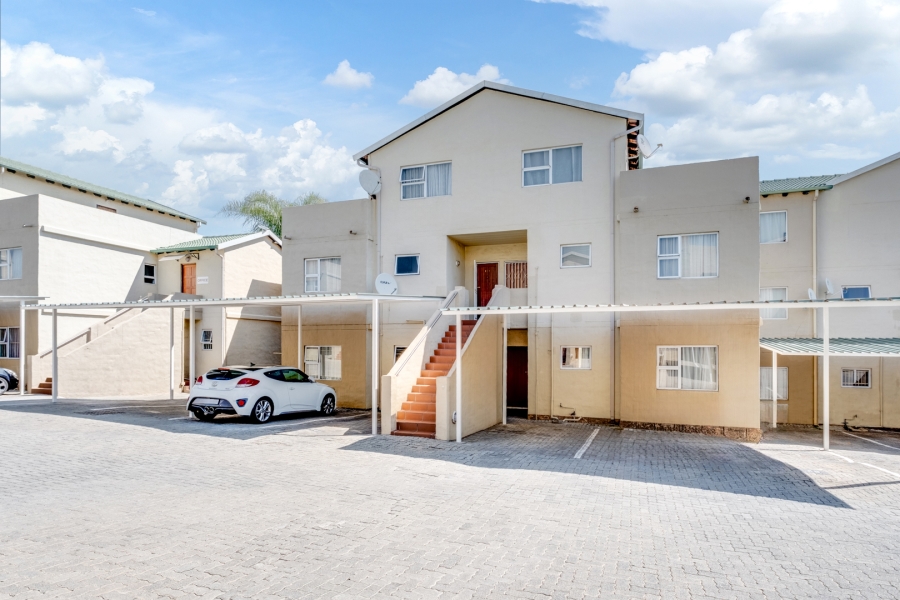 2 Bedroom Property for Sale in Noordhang Gauteng