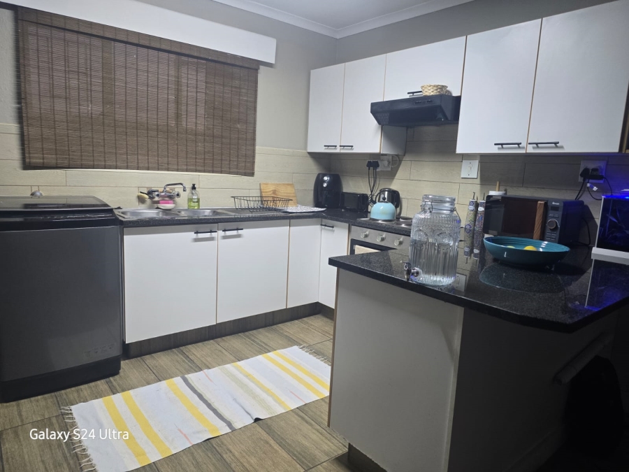 2 Bedroom Property for Sale in Bardene Gauteng