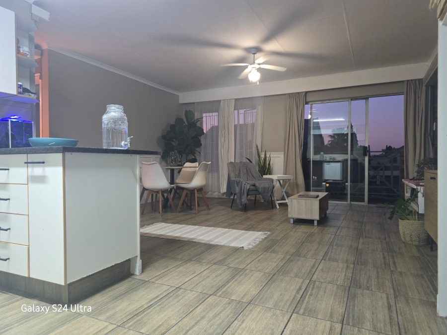 2 Bedroom Property for Sale in Bardene Gauteng
