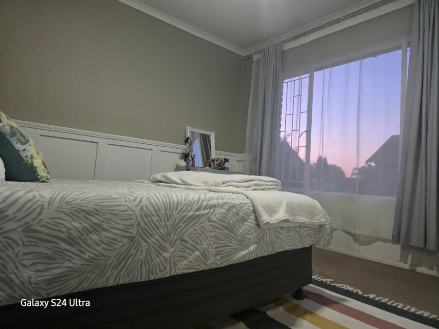 2 Bedroom Property for Sale in Bardene Gauteng