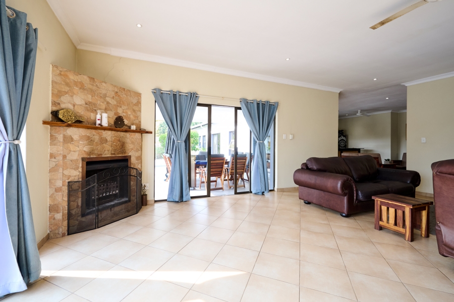 4 Bedroom Property for Sale in Carlswald North Estate Gauteng