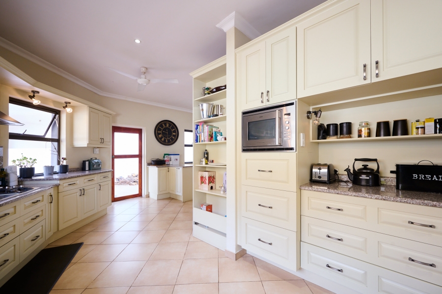 4 Bedroom Property for Sale in Carlswald North Estate Gauteng