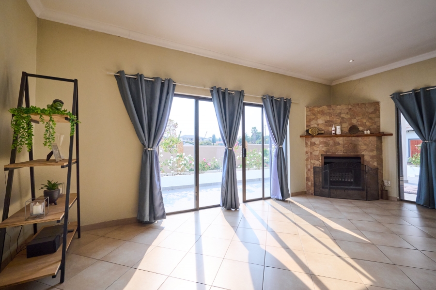 4 Bedroom Property for Sale in Carlswald North Estate Gauteng