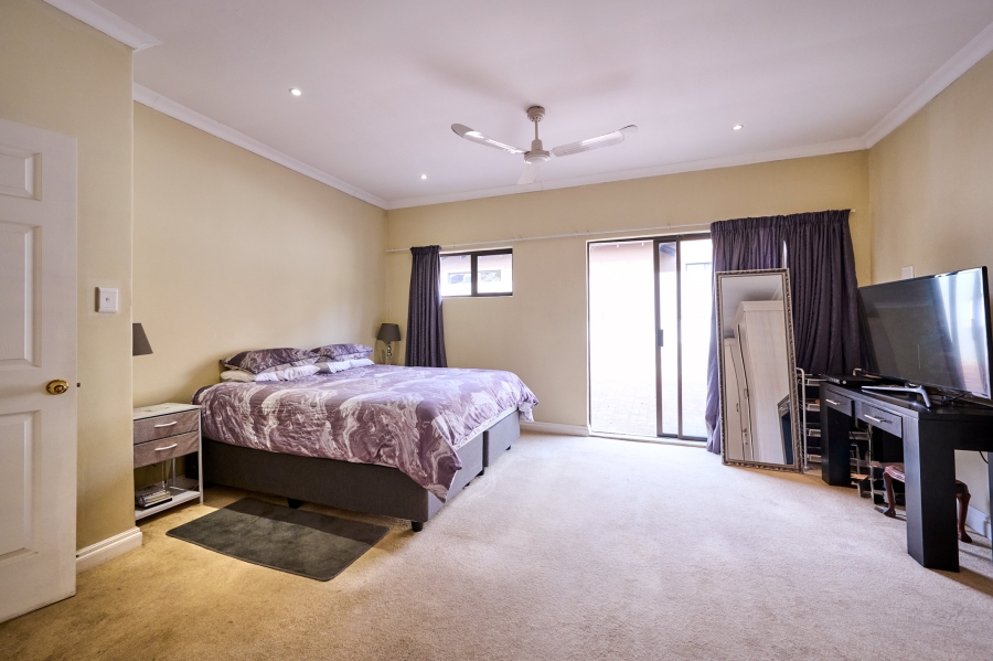 4 Bedroom Property for Sale in Carlswald North Estate Gauteng