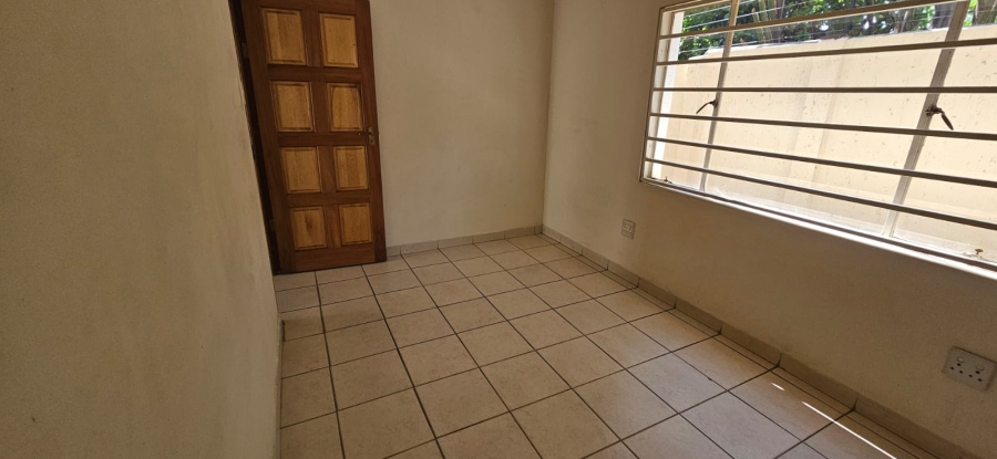 To Let 1 Bedroom Property for Rent in Lambton Gauteng