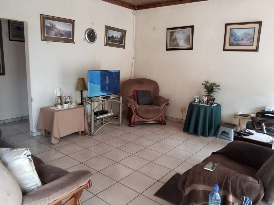 4 Bedroom Property for Sale in Pretoria Gardens Gauteng