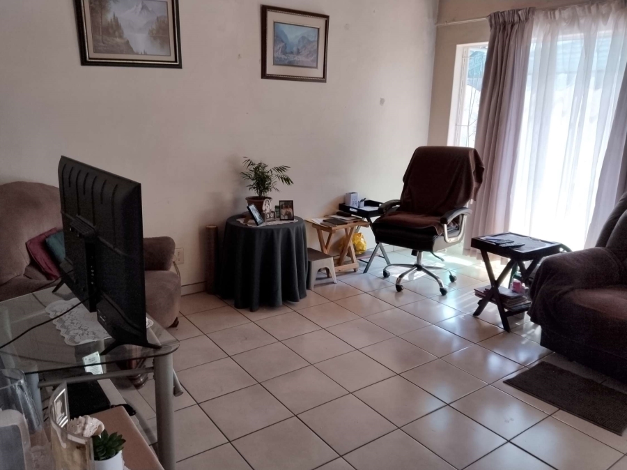 4 Bedroom Property for Sale in Pretoria Gardens Gauteng