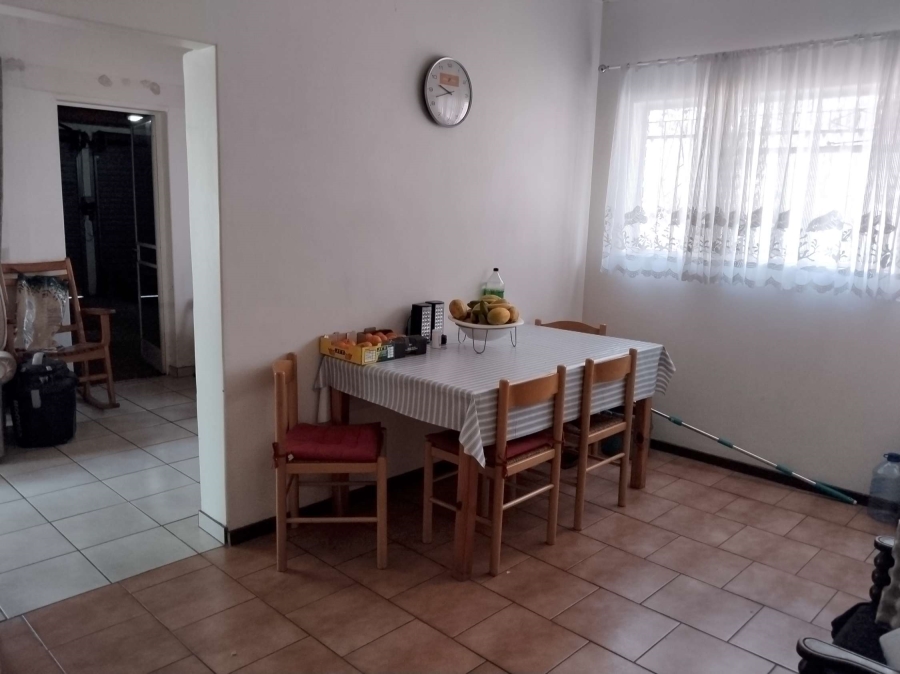 4 Bedroom Property for Sale in Pretoria Gardens Gauteng