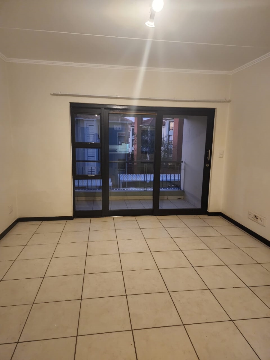 To Let 2 Bedroom Property for Rent in Greenstone Hill Gauteng