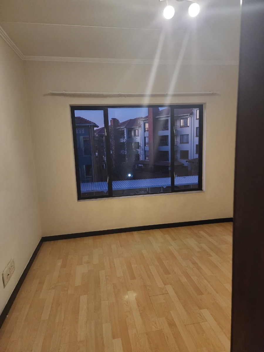 To Let 2 Bedroom Property for Rent in Greenstone Hill Gauteng