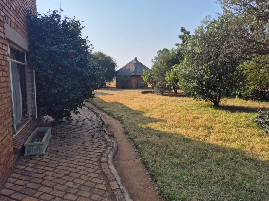 4 Bedroom Property for Sale in Zesfontein A H Gauteng